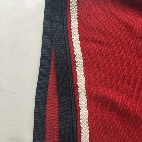 SOUNDGIRL HOODED PONCHO - Picture 4 of 5